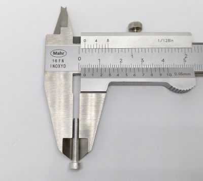 How to Measure Screw Size